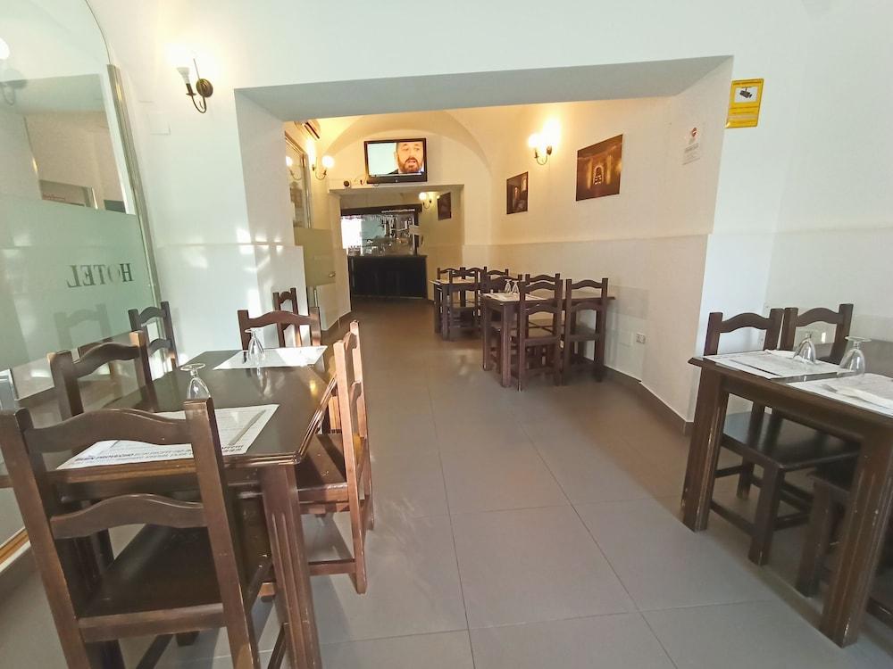 Hotel Rambla Emerita, Centro Ciudad Μέριδα Εξωτερικό φωτογραφία