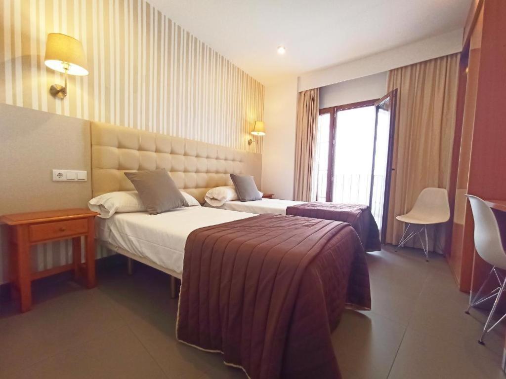 Hotel Rambla Emerita, Centro Ciudad Μέριδα Εξωτερικό φωτογραφία
