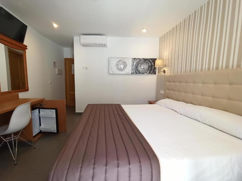 Hotel Rambla Emerita, Centro Ciudad Μέριδα Εξωτερικό φωτογραφία